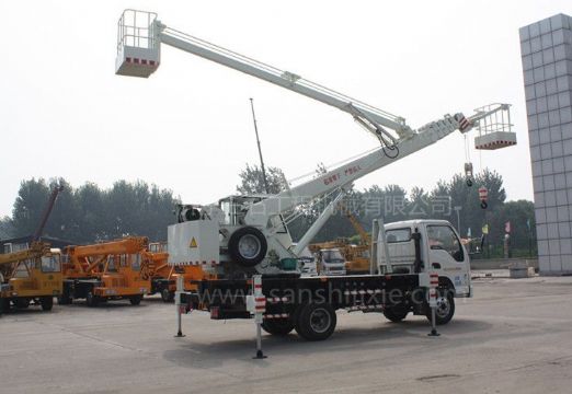 點擊查看詳細(xì)信息<br>標(biāo)題：高空作業(yè)車 閱讀次數(shù)：3636