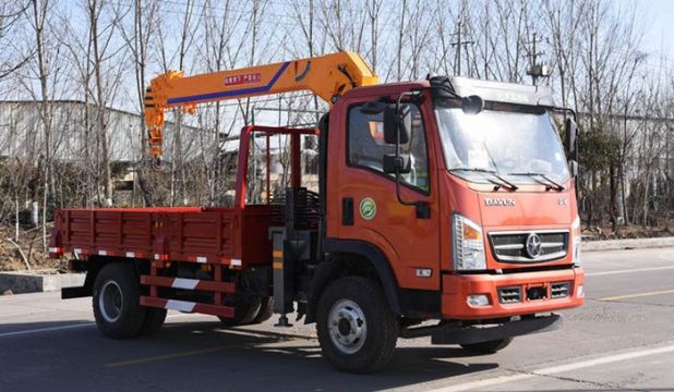 點擊查看詳細(xì)信息<br>標(biāo)題：3.2噸大運隨車吊 閱讀次數(shù)：1969
