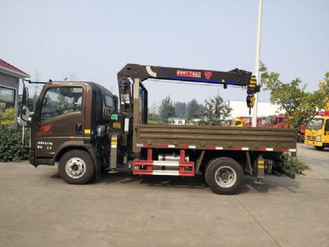 點擊查看詳細(xì)信息<br>標(biāo)題：4噸重汽豪沃隨車吊 閱讀次數(shù)：2032