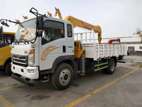 點擊查看詳細(xì)信息<br>標(biāo)題：5噸重汽豪曼隨車吊 閱讀次數(shù)：2123