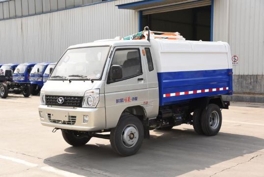 點擊查看詳細信息<br>標(biāo)題：4.5方汽油垃圾車 閱讀次數(shù)：1985