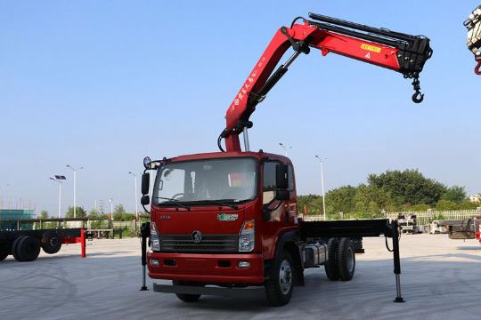 點(diǎn)擊查看詳細(xì)信息<br>標(biāo)題：6.3噸折臂吊 閱讀次數(shù)：2749