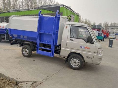 點擊查看詳細信息<br>標(biāo)題：3.5方汽油版福田馭菱垃圾車 閱讀次數(shù)：3227